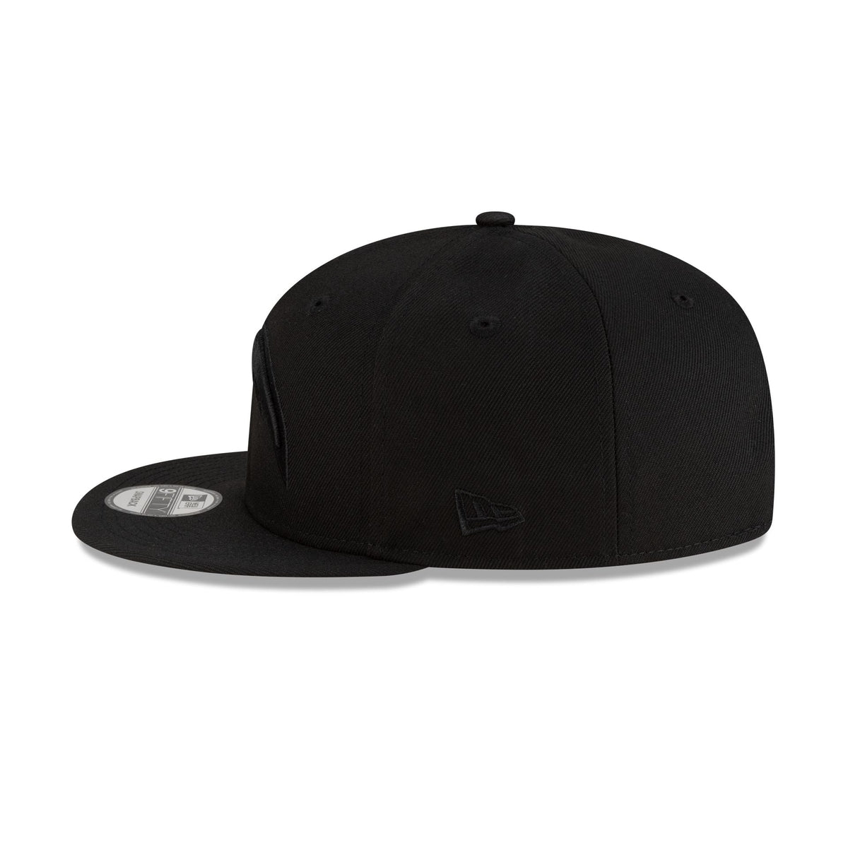 Los Angeles Chargers Black On Black 9FIFTY Snapback Hat